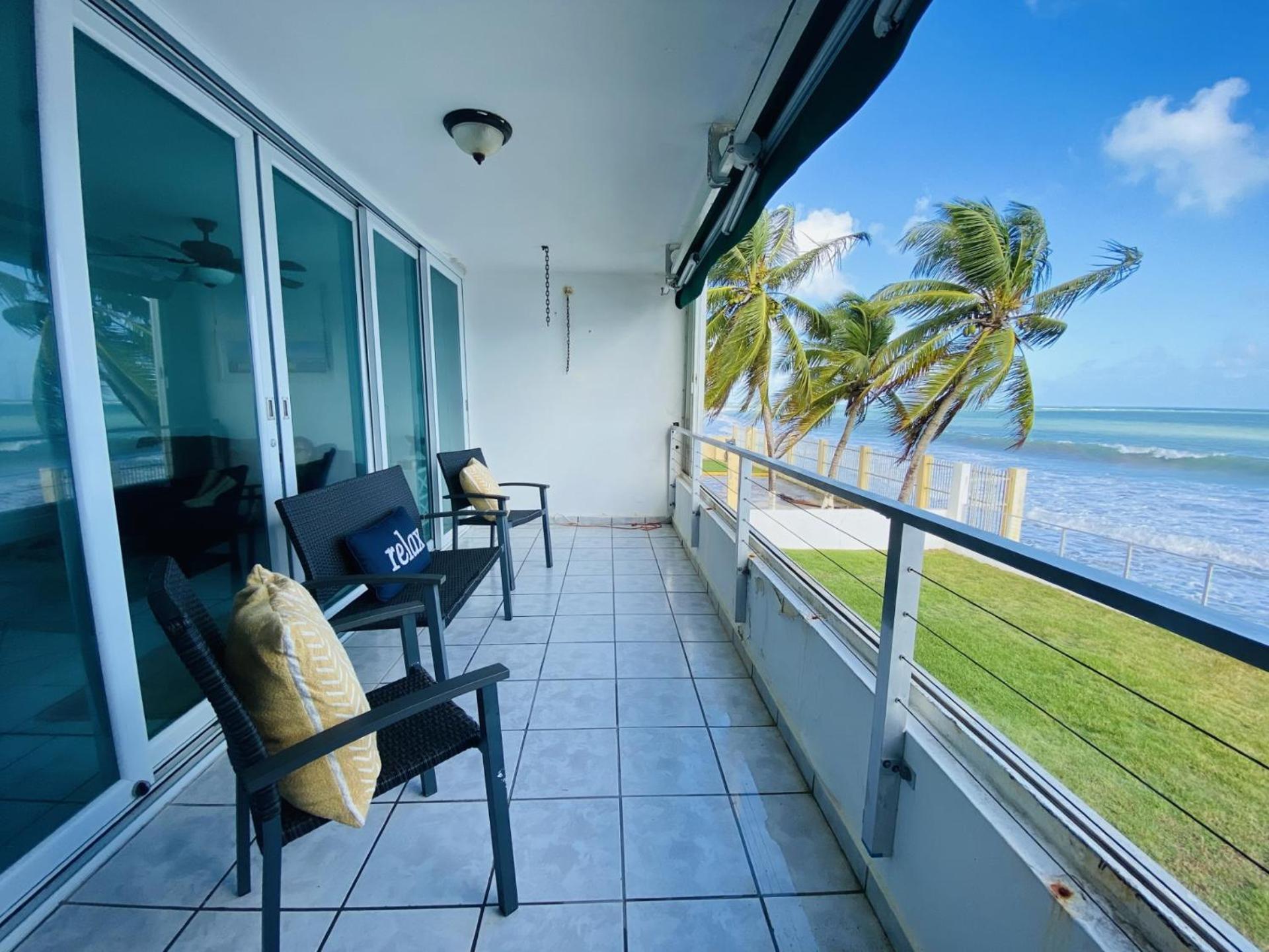 Oceanfront Condo In Лукильо Экстерьер фото